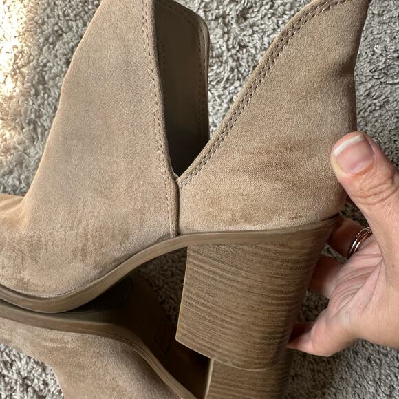 💥QUPID Tan Suede Ankle Booties Women’s size 9 Boots comfy block heel EUC - Picture 7 of 13